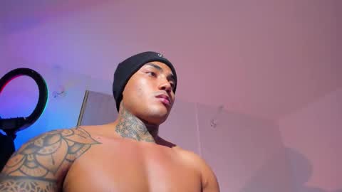 Santi Ferrer online show from 02.23.26