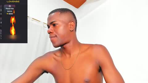 Santibrown online show from 03.10.25