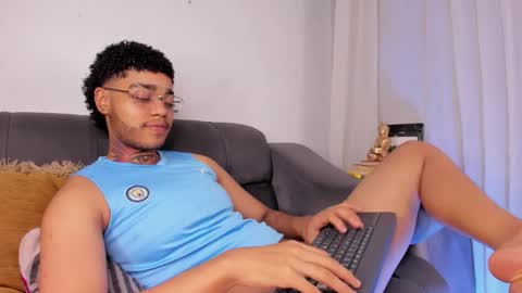 Santiago online show from 11.11.25