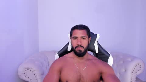 santiago_huntt online show from 10.19.25