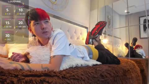 SANTIAGO  online show from 03.18.26