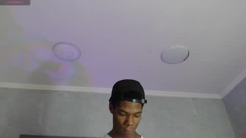 Santiiiiii  online show from 03.16.26