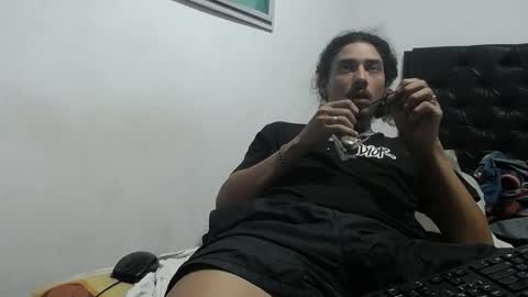 Santiago    online show from 10.01.25