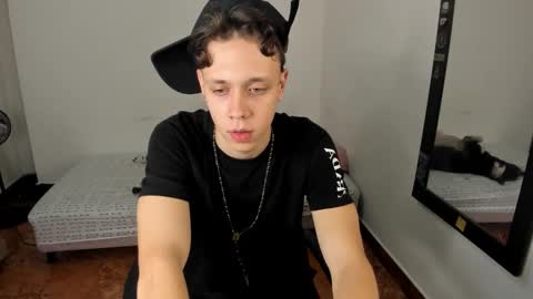 Julius Novachrono  online show from 03.06.26