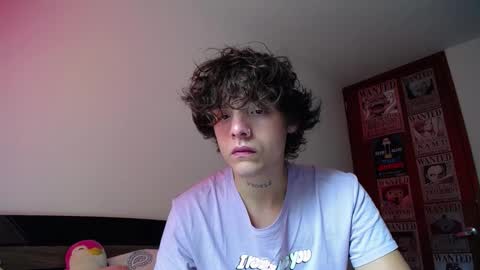 Snapshot of santii_rose chatting on 12.12.24 Santii online show from 12.12.24