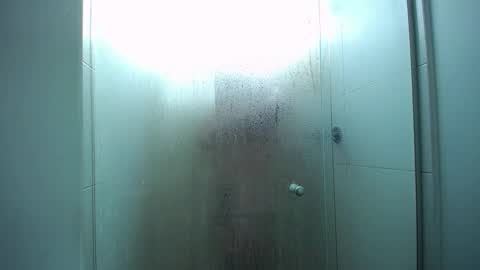 Snapshot of santii_rose chatting on 12.17.24 Santii online show from 12.17.24