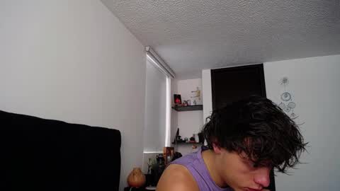 Snapshot of santii_rose chatting on 12.27.24 Santii online show from 12.27.24