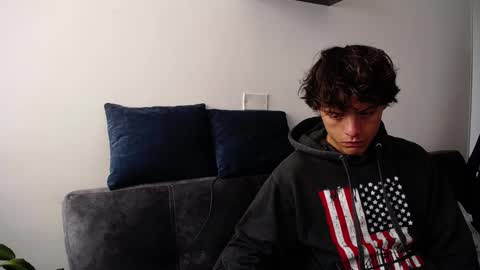 Snapshot of santii_rose chatting on 12.29.24 Santii online show from 12.29.24