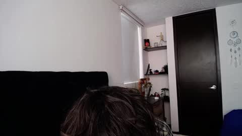 Snapshot of santii_rose chatting on 01.08.25 Santii online show from 01.08.25