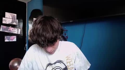 Snapshot of santii_rose chatting on 01.15.25 Santii online show from 01.15.25