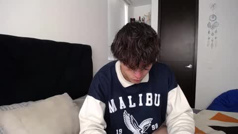 Snapshot of santii_rose chatting on 02.03.25 Santii online show from 02.03.25