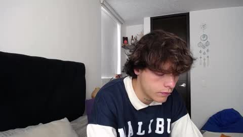 Snapshot of santii_rose chatting on 02.03.25 Santii online show from 02.03.25