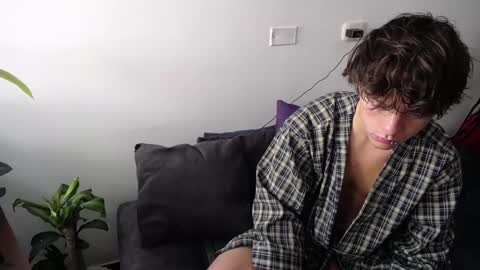 Snapshot of santii_rose chatting on 02.06.25 Santii online show from 02.06.25