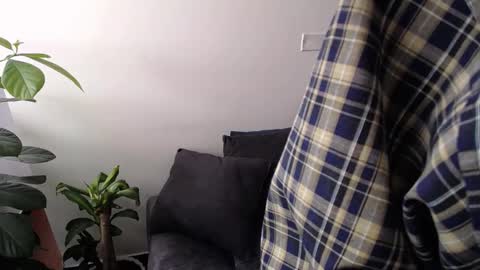 Snapshot of santii_rose chatting on 02.06.25 Santii online show from 02.06.25