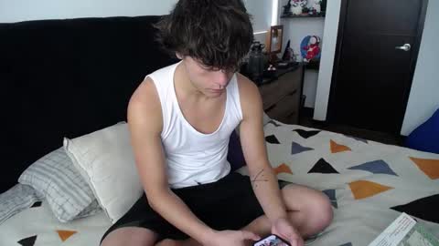 Snapshot of santii_rose chatting on 02.07.25 Santii online show from 02.07.25