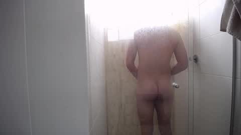 Snapshot of santii_rose chatting on 02.09.25 Santii online show from 02.09.25