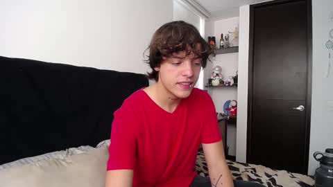 Snapshot of santii_rose chatting on 03.01.25 Santii online show from 03.01.25