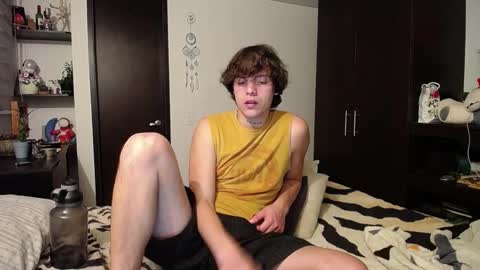 Snapshot of santii_rose chatting on 03.08.25 Santii online show from 03.08.25