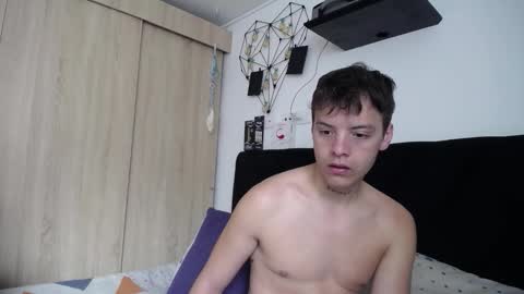 Snapshot of santii_rose chatting on 09.14.25 Santii online show from 09.14.25