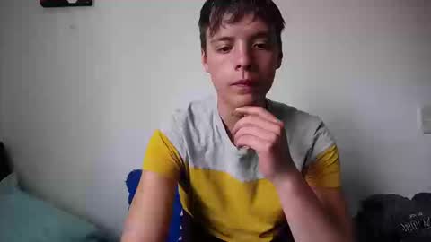 Snapshot of santii_rose chatting on 09.15.25 Santii online show from 09.15.25