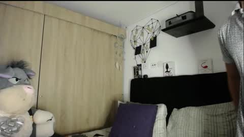 Snapshot of santii_rose chatting on 11.14.25 Santii online show from 11.14.25