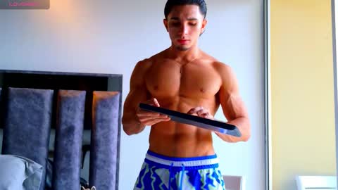 Santiago Seans online show from 02.09.26