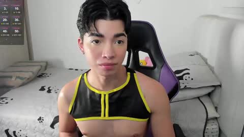 Snapshot of santy7u7 chatting on 02.09.25 Mr. Santiago online show from 02.09.25