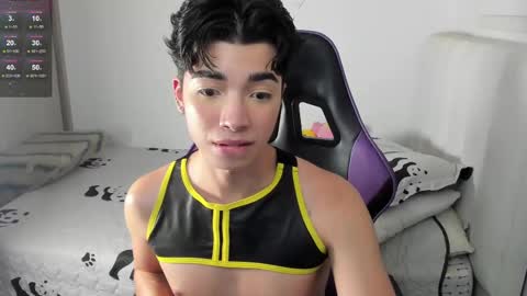 Snapshot of santy7u7 chatting on 02.09.25 Mr. Santiago online show from 02.09.25