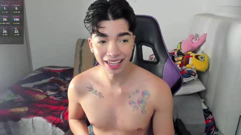 Snapshot of santy7u7 chatting on 02.12.25 Mr. Santiago online show from 02.12.25