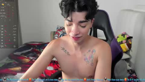 Snapshot of santy7u7 chatting on 02.21.25 Mr. Santiago online show from 02.21.25