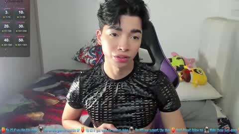 Snapshot of santy7u7 chatting on 02.23.25 Mr. Santiago online show from 02.23.25