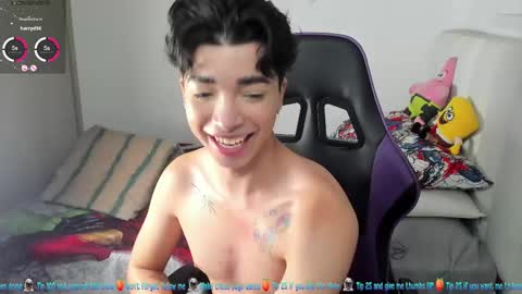 Snapshot of santy7u7 chatting on 02.26.25 Mr. Santiago online show from 02.26.25