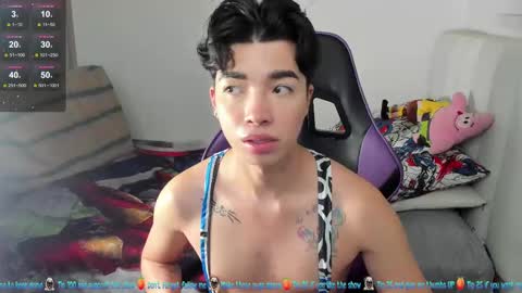 Snapshot of santy7u7 chatting on 03.01.25 Mr. Santiago online show from 03.01.25