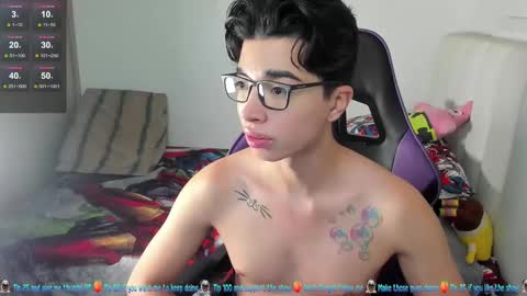 Snapshot of santy7u7 chatting on 03.05.25 Mr. Santiago online show from 03.05.25