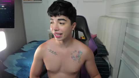 Snapshot of santy7u7 chatting on 09.13.25 Mr. Santiago online show from 09.13.25