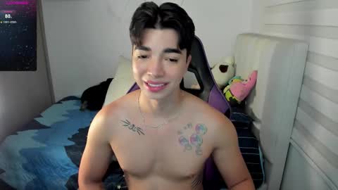 Snapshot of santy7u7 chatting on 11.01.25 Mr. Santiago online show from 11.01.25