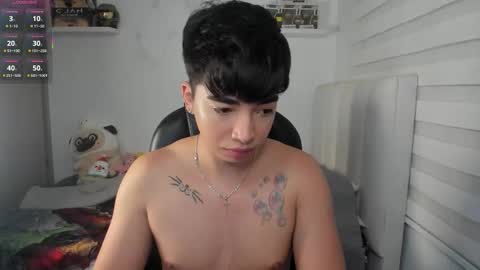 Snapshot of santy7u7 chatting on 03.14.26 Mr. Santiago online show from 03.14.26