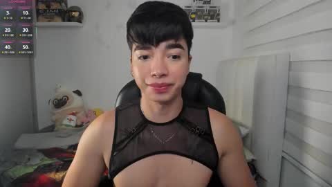 Snapshot of santy7u7 chatting on 03.15.26 Mr. Santiago online show from 03.15.26