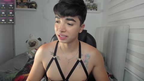 Snapshot of santy7u7 chatting on 04.05.26 Mr. Santiago online show from 04.05.26