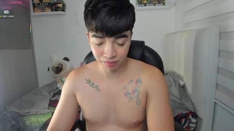 Snapshot of santy7u7 chatting on 04.25.26 Mr. Santiago online show from 04.25.26