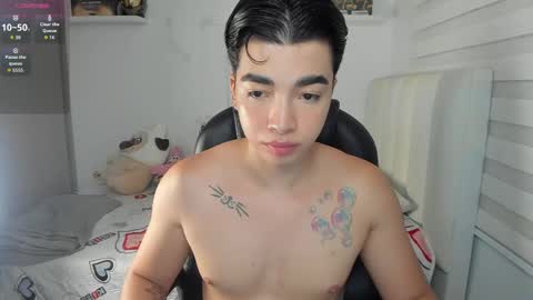 Snapshot of santy7u7 chatting on 05.19.26 Mr. Santiago online show from 05.19.26