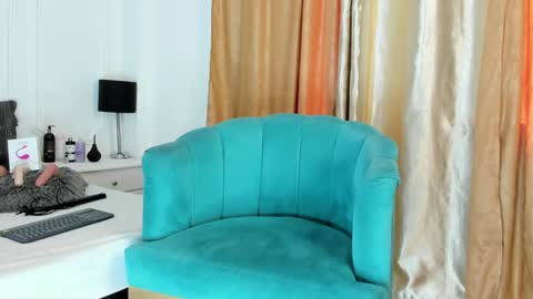 Snapshot of santy_carrington chatting on 01.24.25 Santiago Carrington online show from 01.24.25