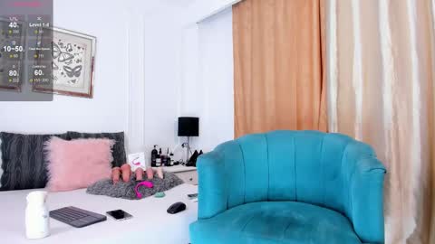 Snapshot of santy_carrington chatting on 02.11.25 Santiago Carrington online show from 02.11.25