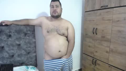 Snapshot of santy_gold chatting on 09.09.25 Santiago online show from 09.09.25