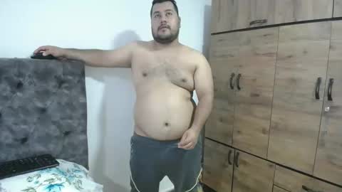 Snapshot of santy_gold chatting on 09.13.25 Santiago online show from 09.13.25