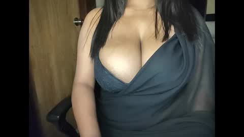 sanvi13 online show from 01.27.25