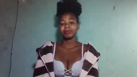 sanyah0123 online show from 12.16.25