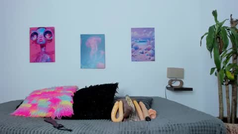 Snapshot of saori_022 chatting on 10.04.25 saori_022 online show from 10.04.25