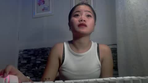 Snapshot of sapphire_amora chatting on 10.13.25 sapphire_amora online show from 10.13.25