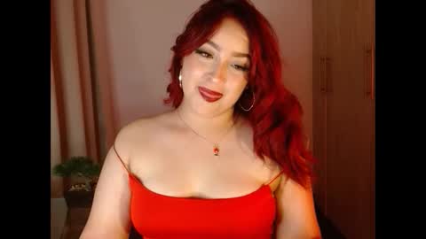 Snapshot of sapphire_lilac1 chatting on 06.10.26 sapphire_lilac1 online show from 06.10.26